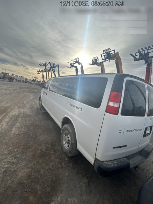 2024 CHEVROLET Express Van - Rental