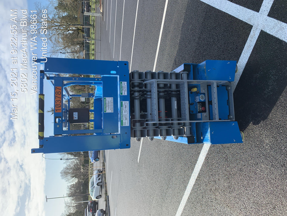 2020 Genie GS-3232 Standard, Folding half height swing gate, 800W Inverter