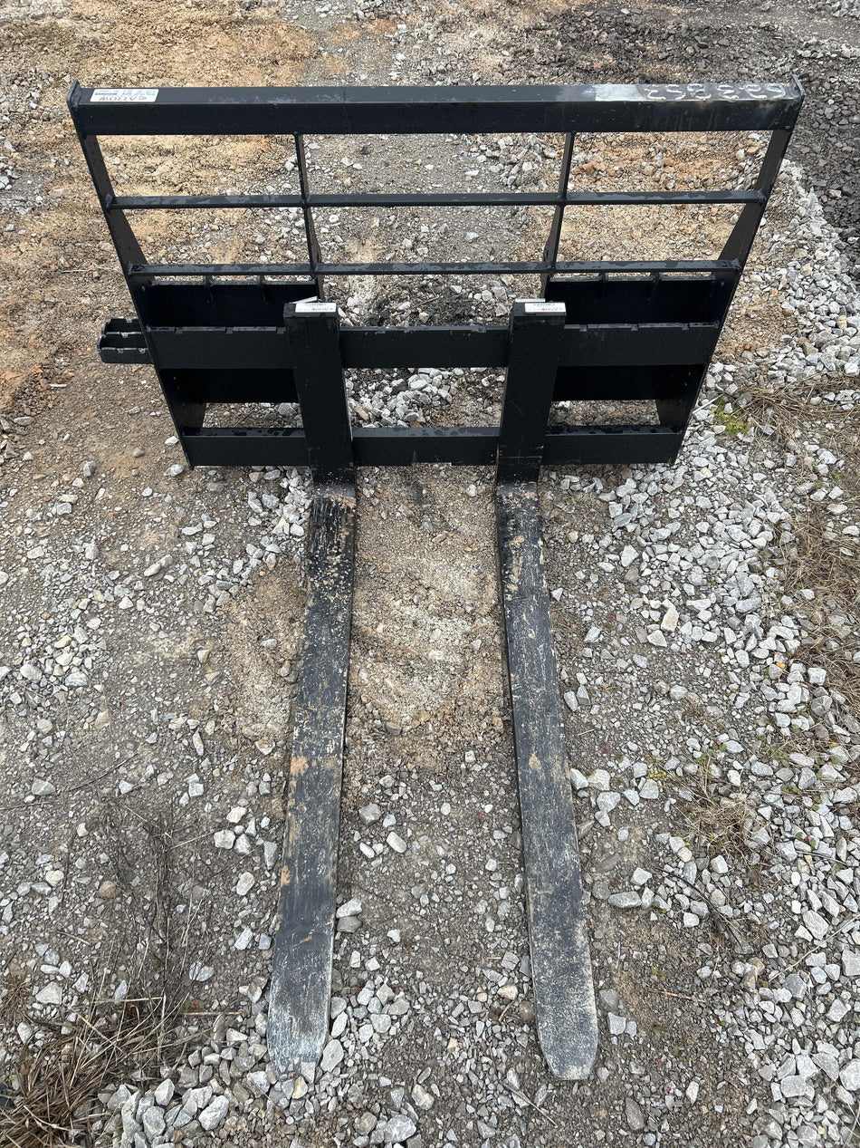 2025 ARROW MATERIAL HANDLING 48" Pallet Forks - Arrow
