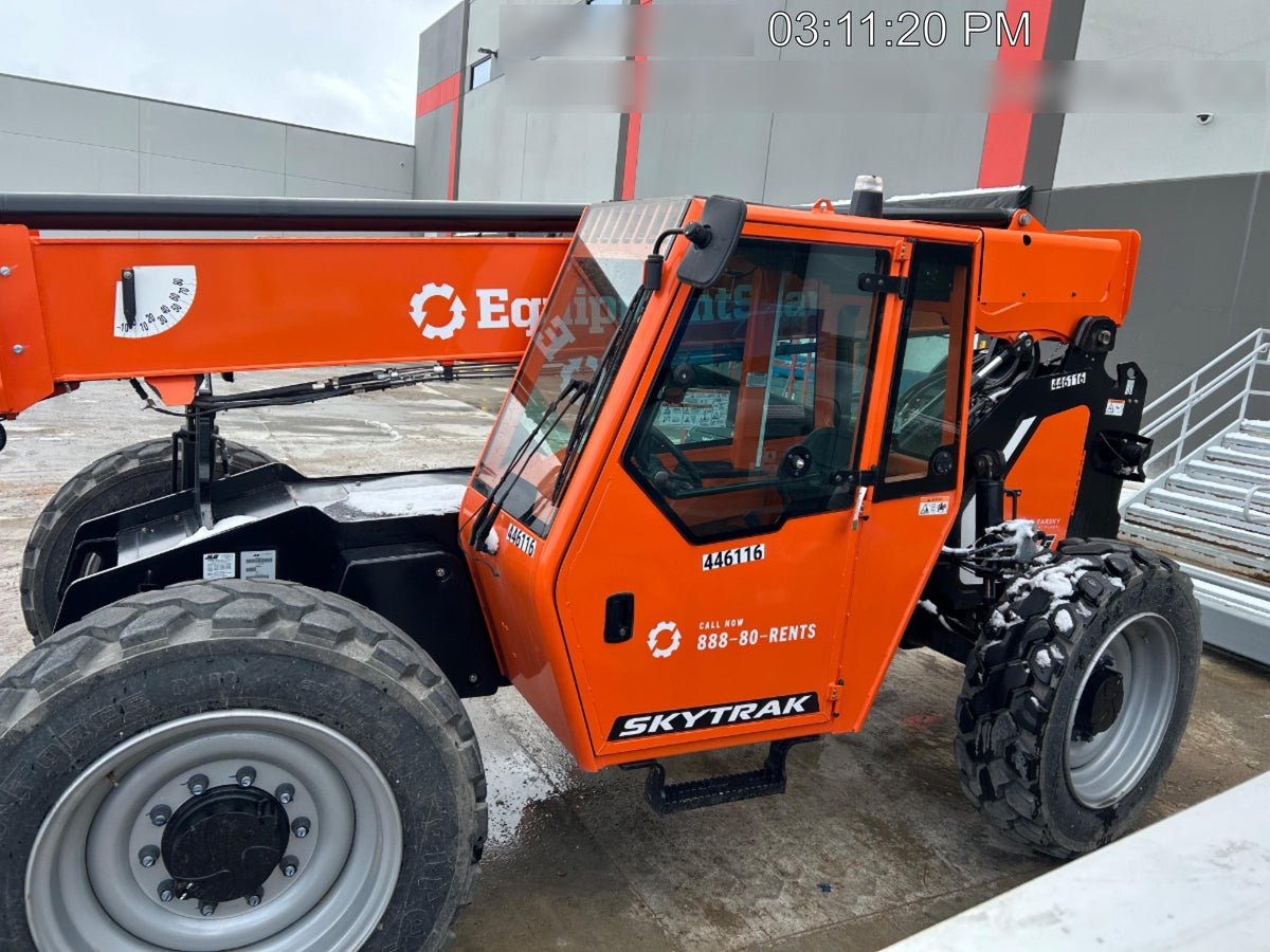 2024 SKYTRAK 8042
