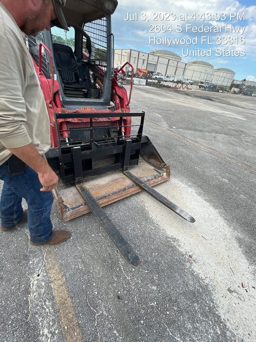 2022 ARROW MATERIAL HANDLING 48" Pallet Forks - Arrow