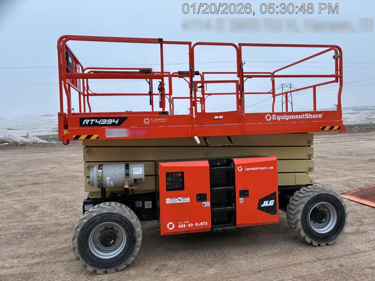 2024 JLG RT4394
