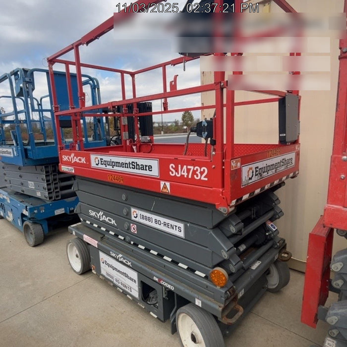 2021 SKYJACK SJ4732