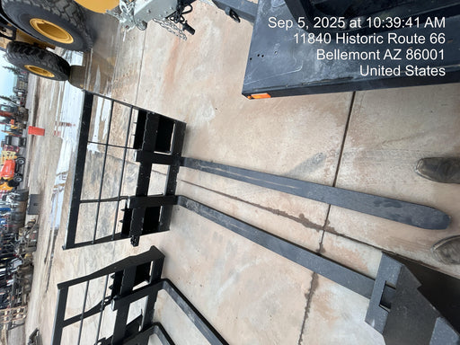 2025 ARROW MATERIAL HANDLING 72" Pallet Forks - Arrow