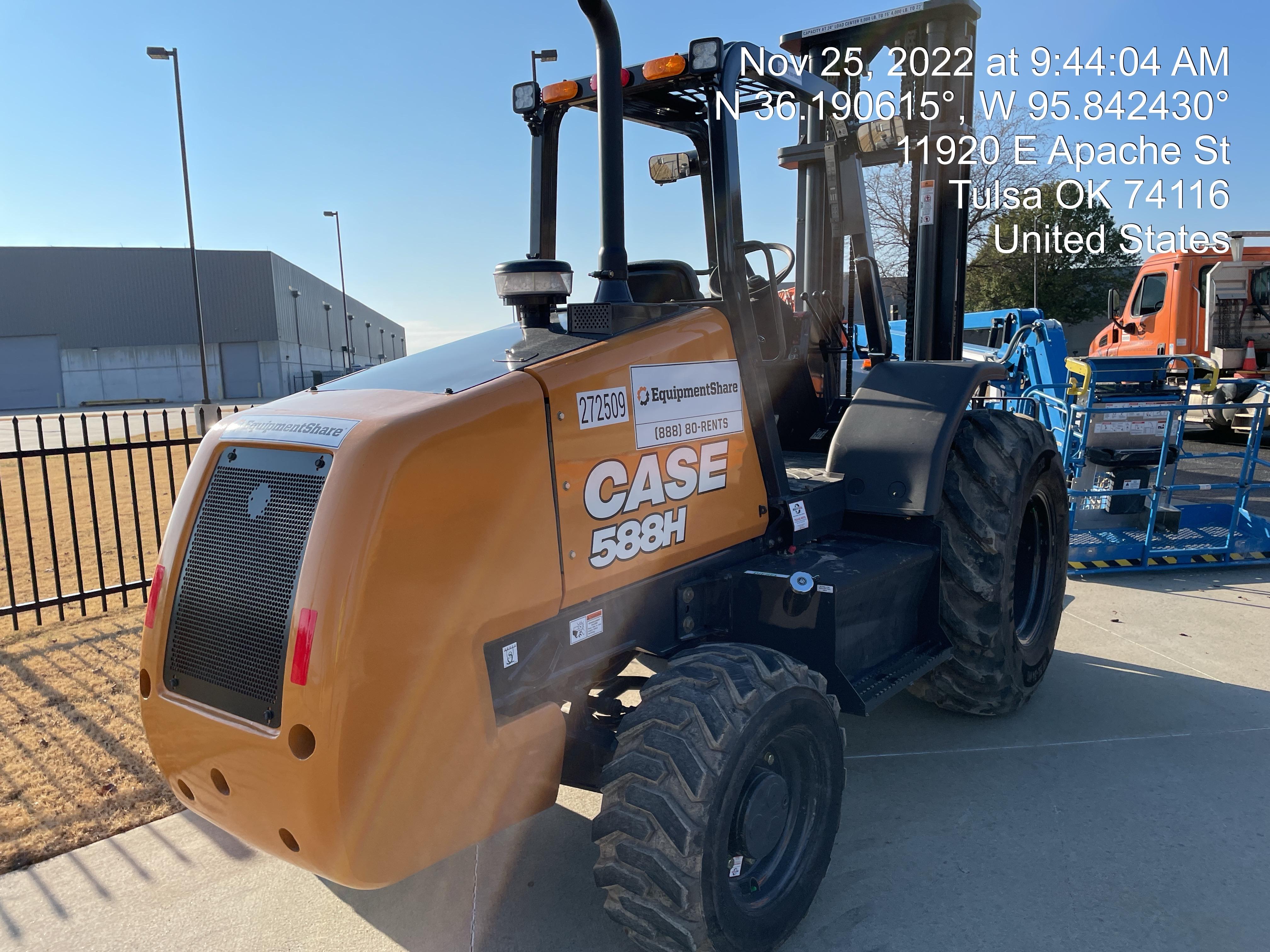 2023 CASE 588H