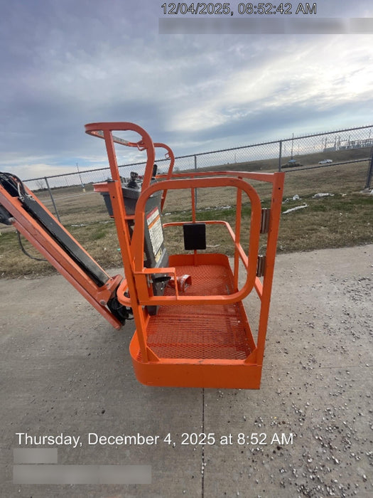 2019 JLG E450AJ