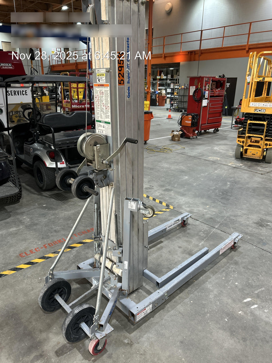 2019 GENIE SLC-24