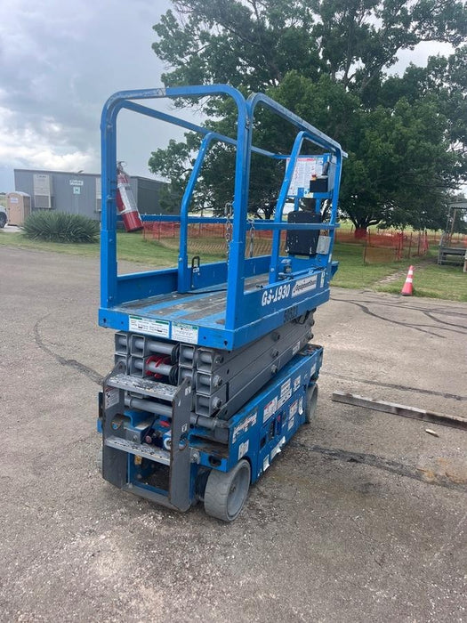 2019 Genie GS-1930 Fixed Rails with Chain Entry