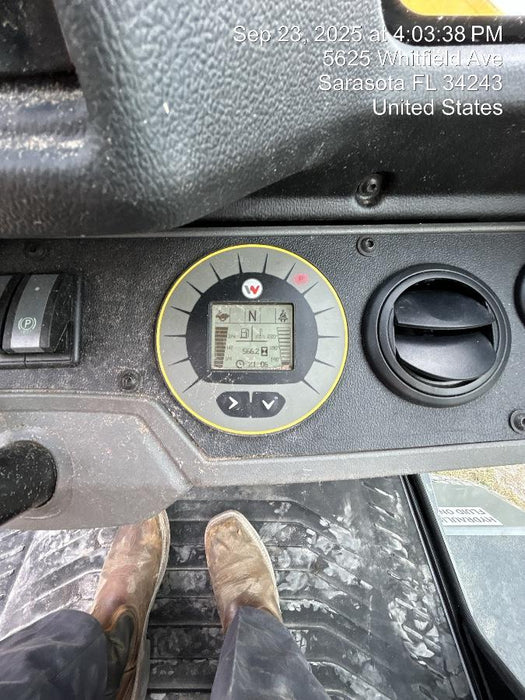 2025 WACKER NEUSON DW311 Cab Turf Tires