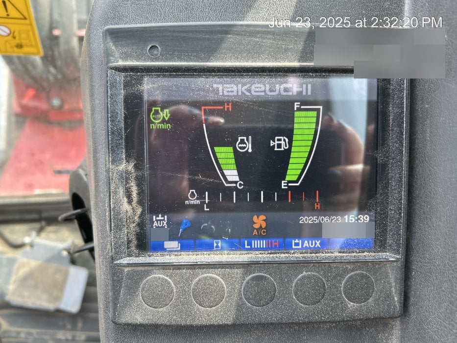 2021 TAKEUCHI TB235-2CR