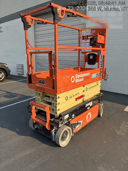 2023 JLG ES1932