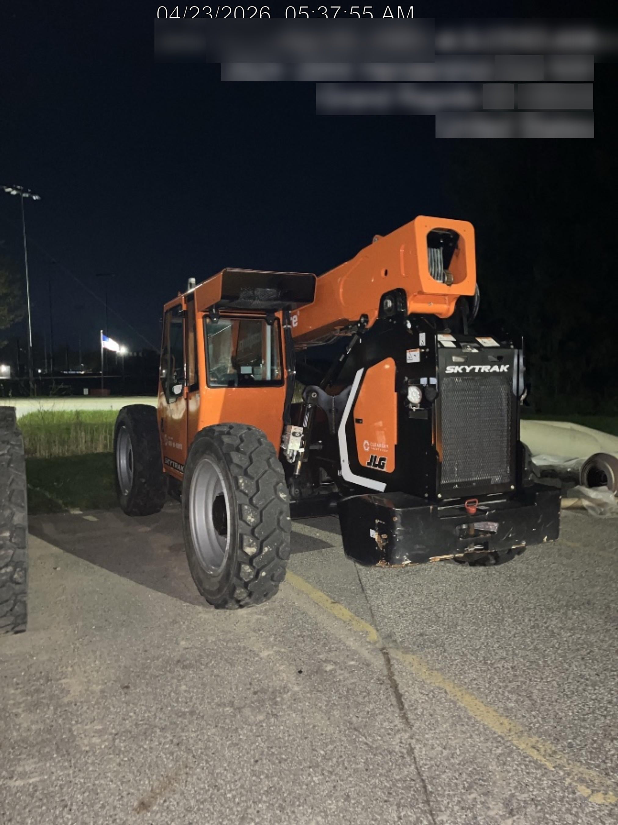 2024 SKYTRAK 8042