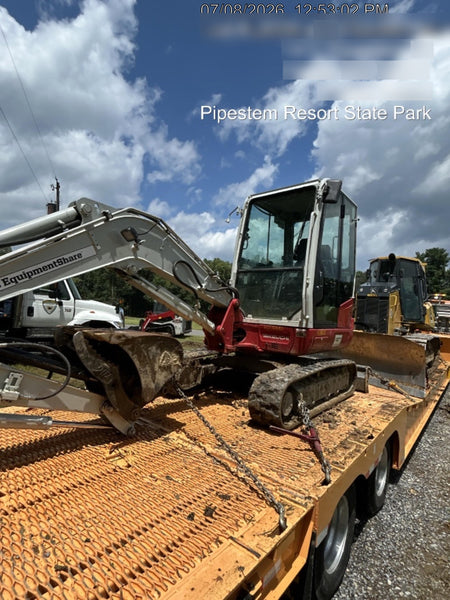 2022 TAKEUCHI TB235-2CR