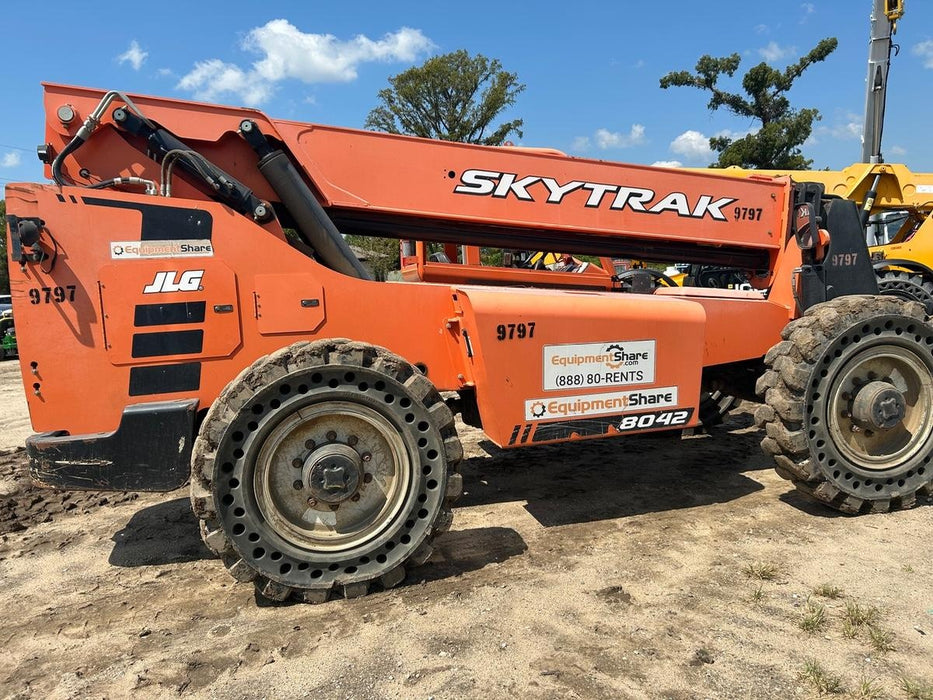 2018 SKYTRAK 8042