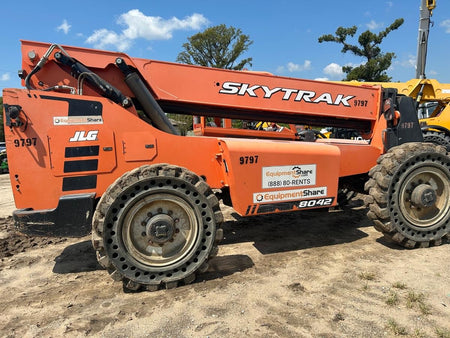 2018 SKYTRAK 8042