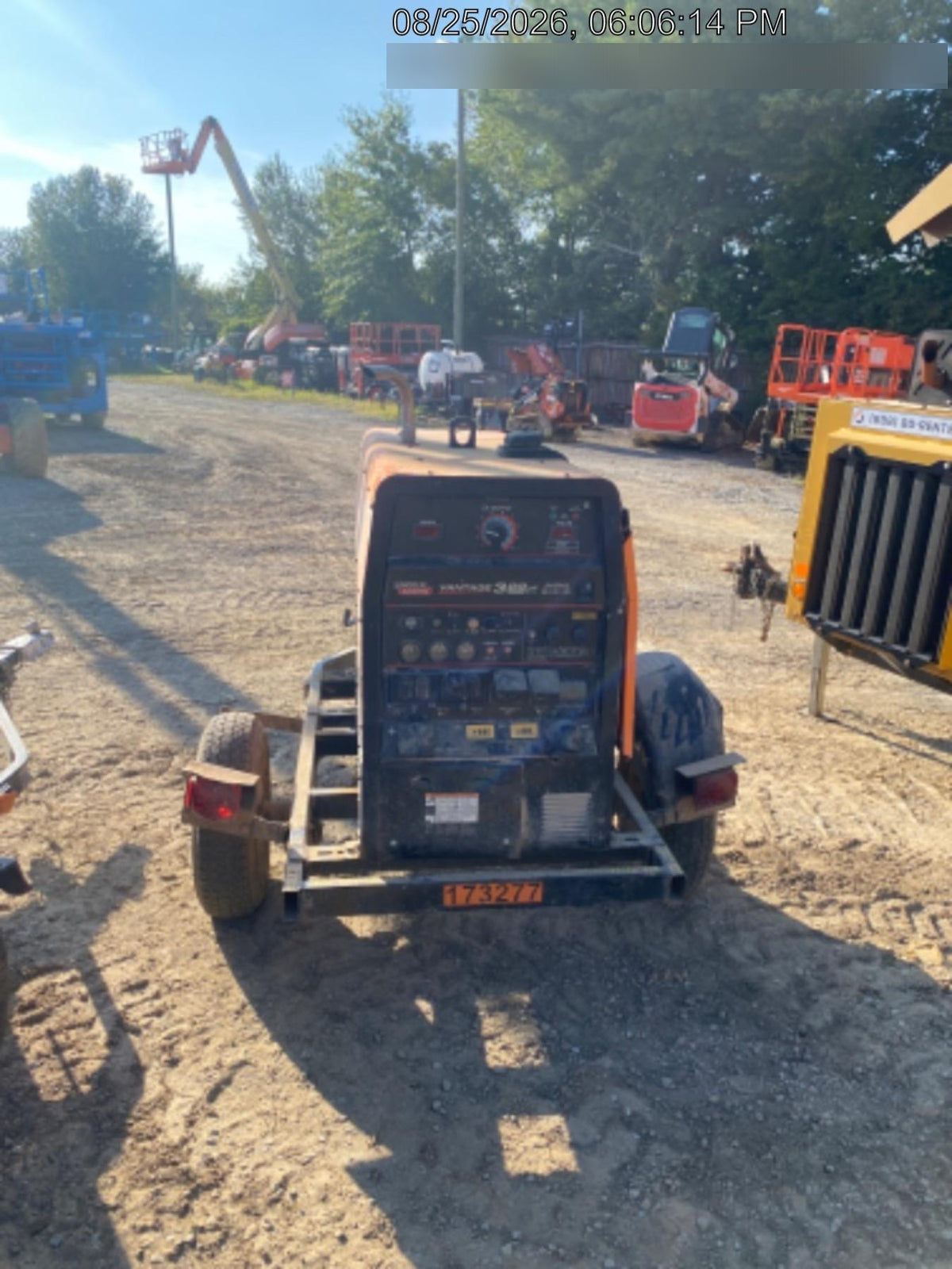2021 Lincoln Electric Vantage 322 Vantage 322 Ready Pak 3 w/ Decals, ORANGE (includes trailer, cable rack, fender light kit) NO Telematics