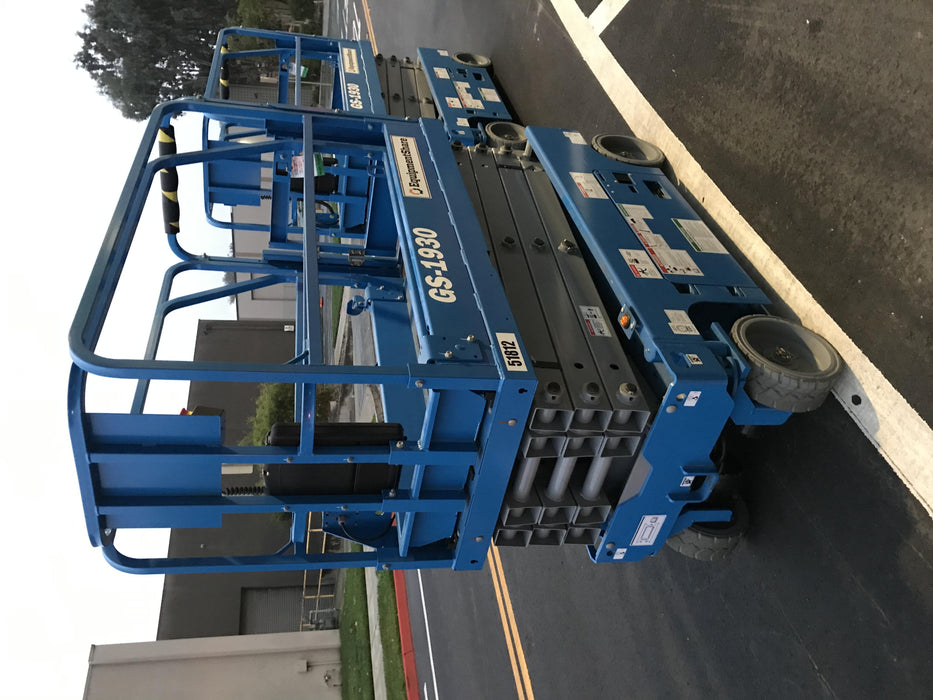 2019 Genie GS-1930 Half Height Swing Gate, 800W Inverter