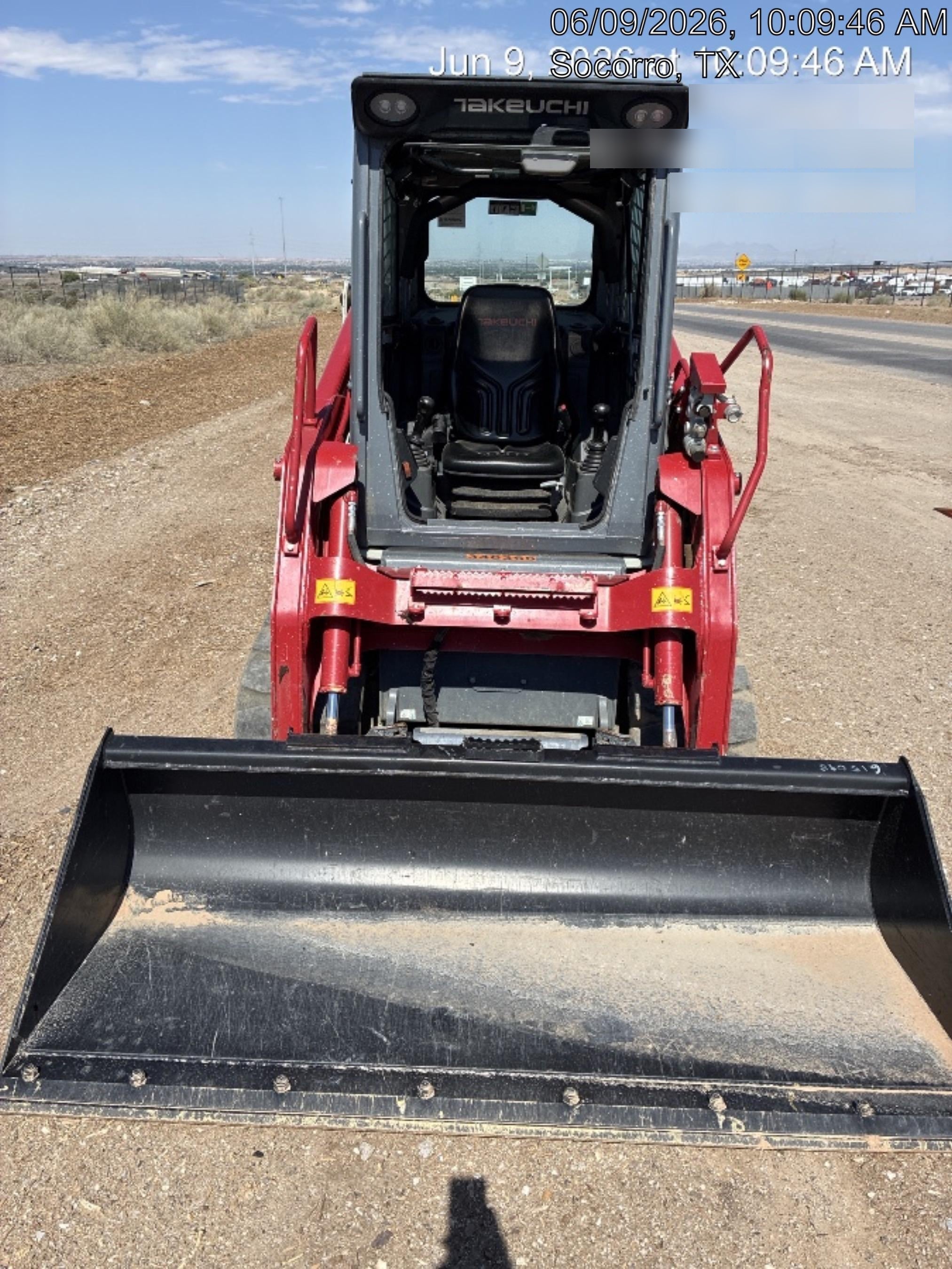 2023 TAKEUCHI TL8R2-CR