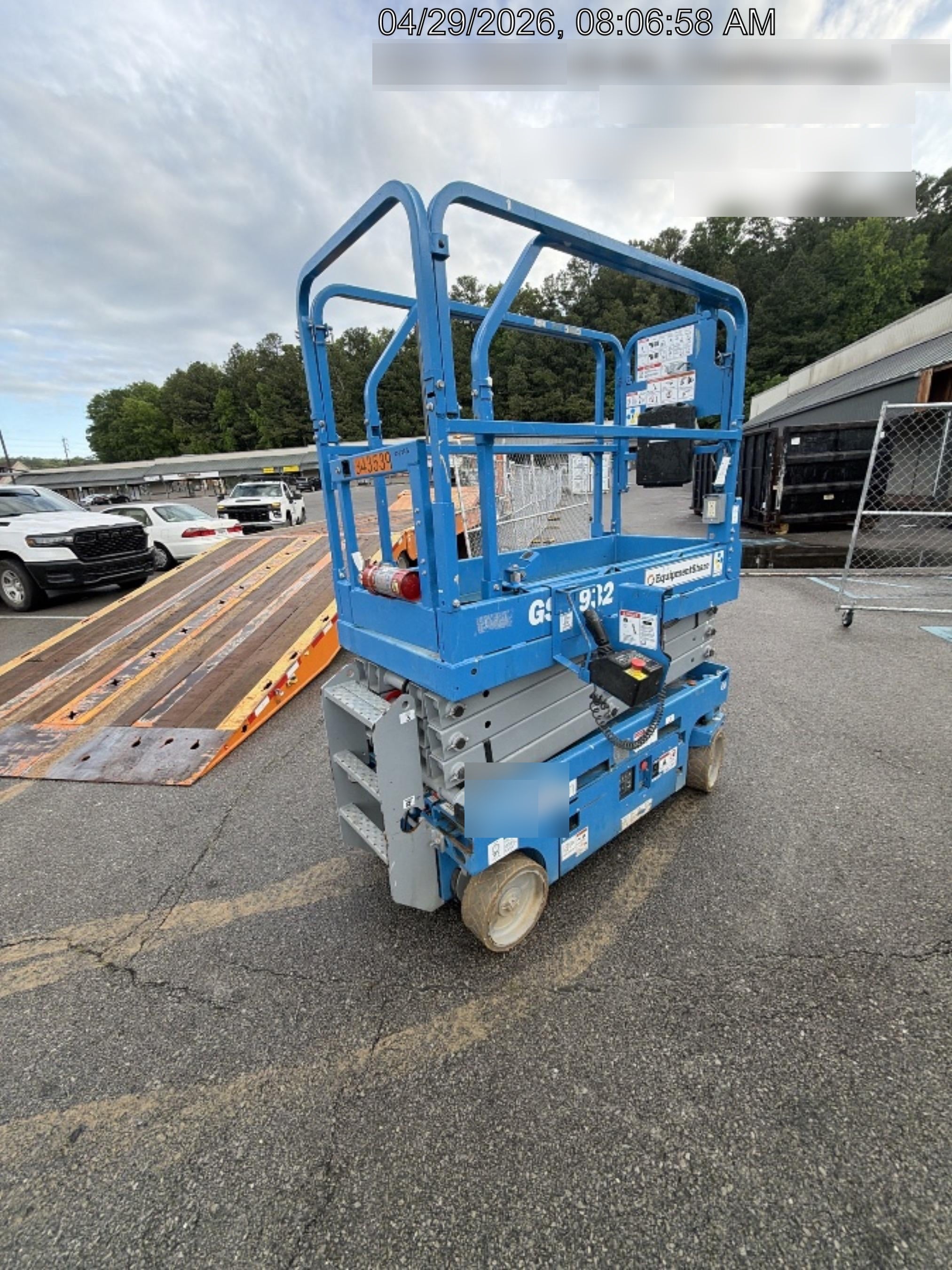 2023 GENIE GS-1932