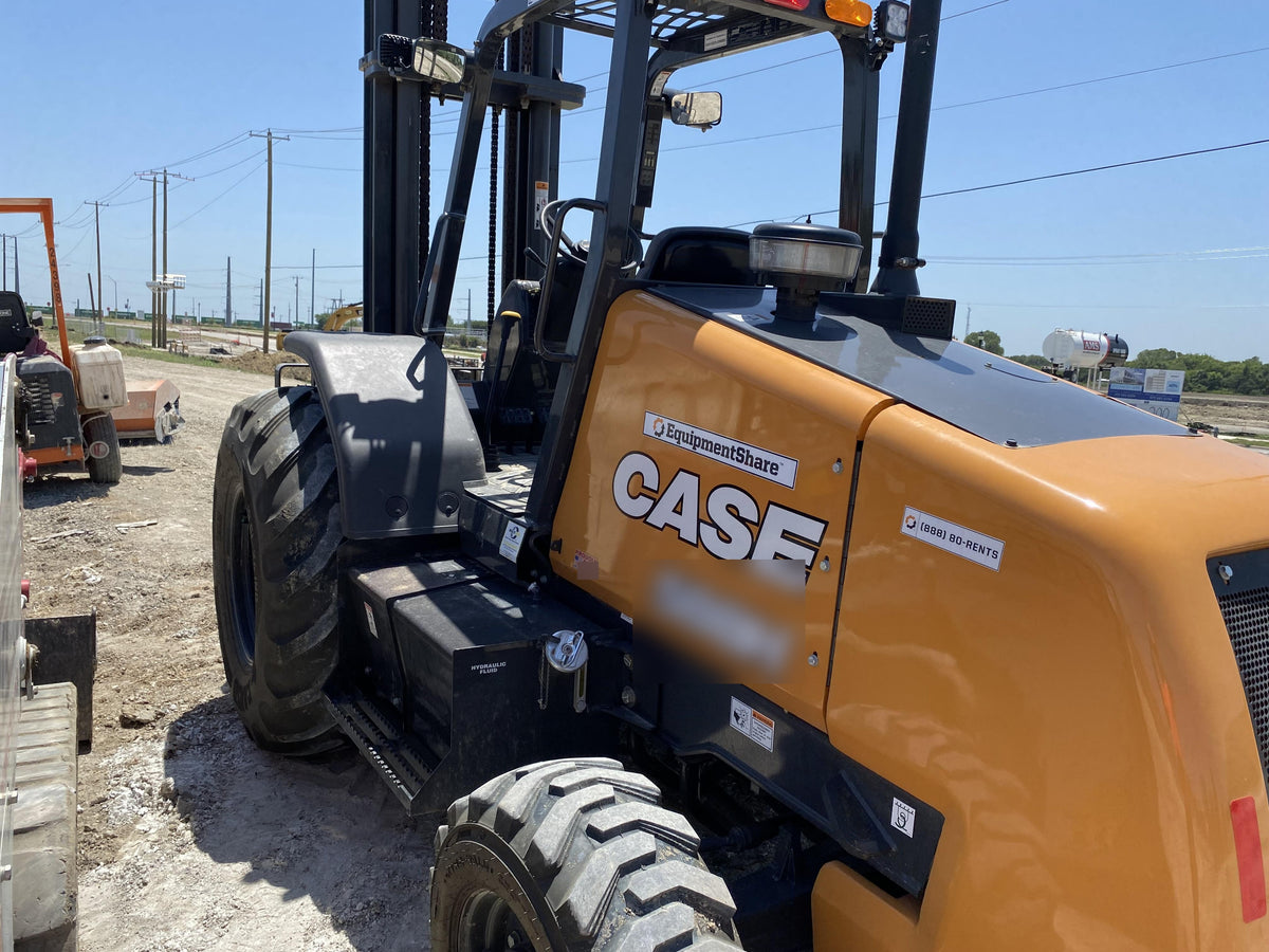 2023 CASE 588H