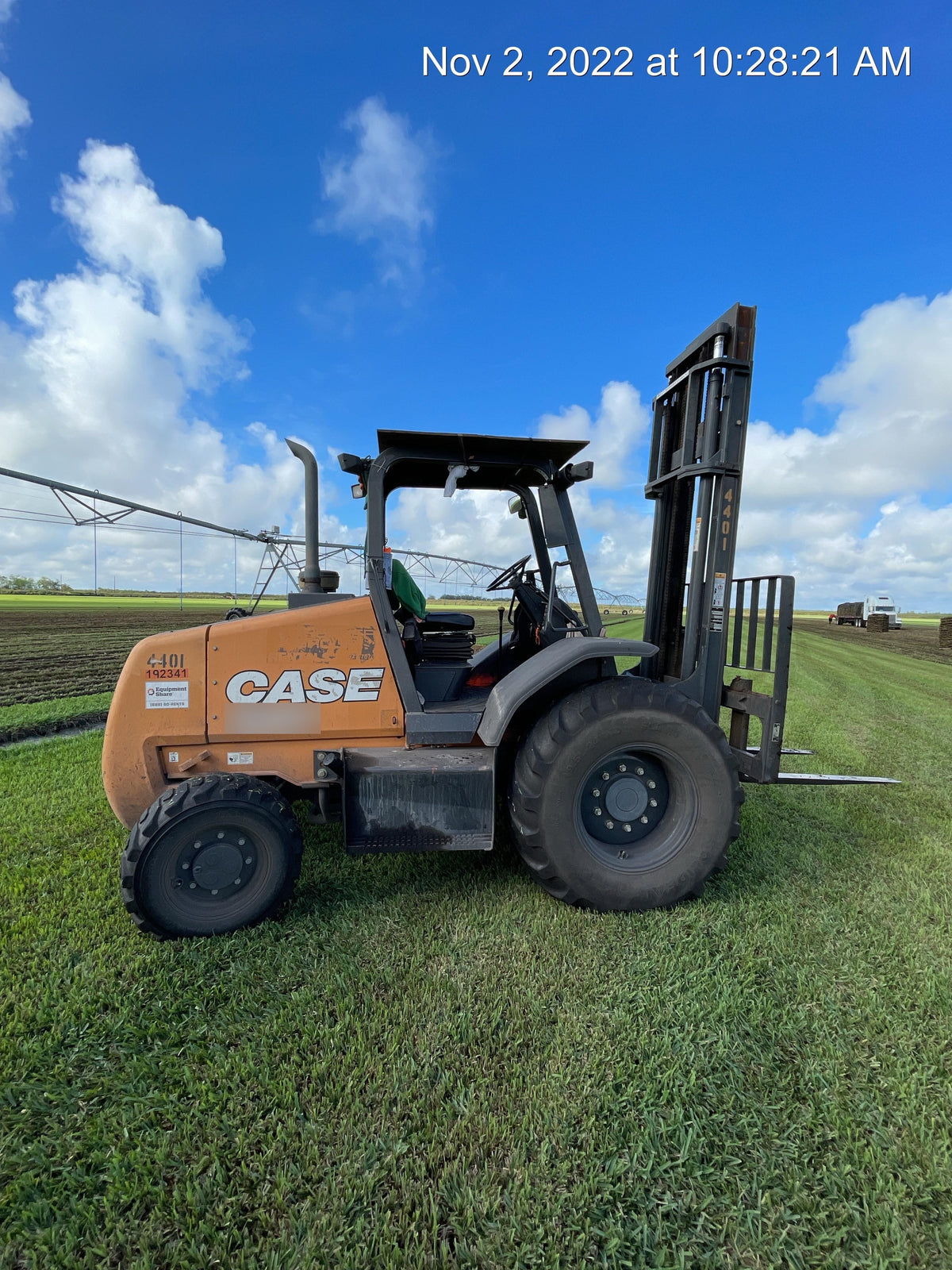 2017 CASE 586H