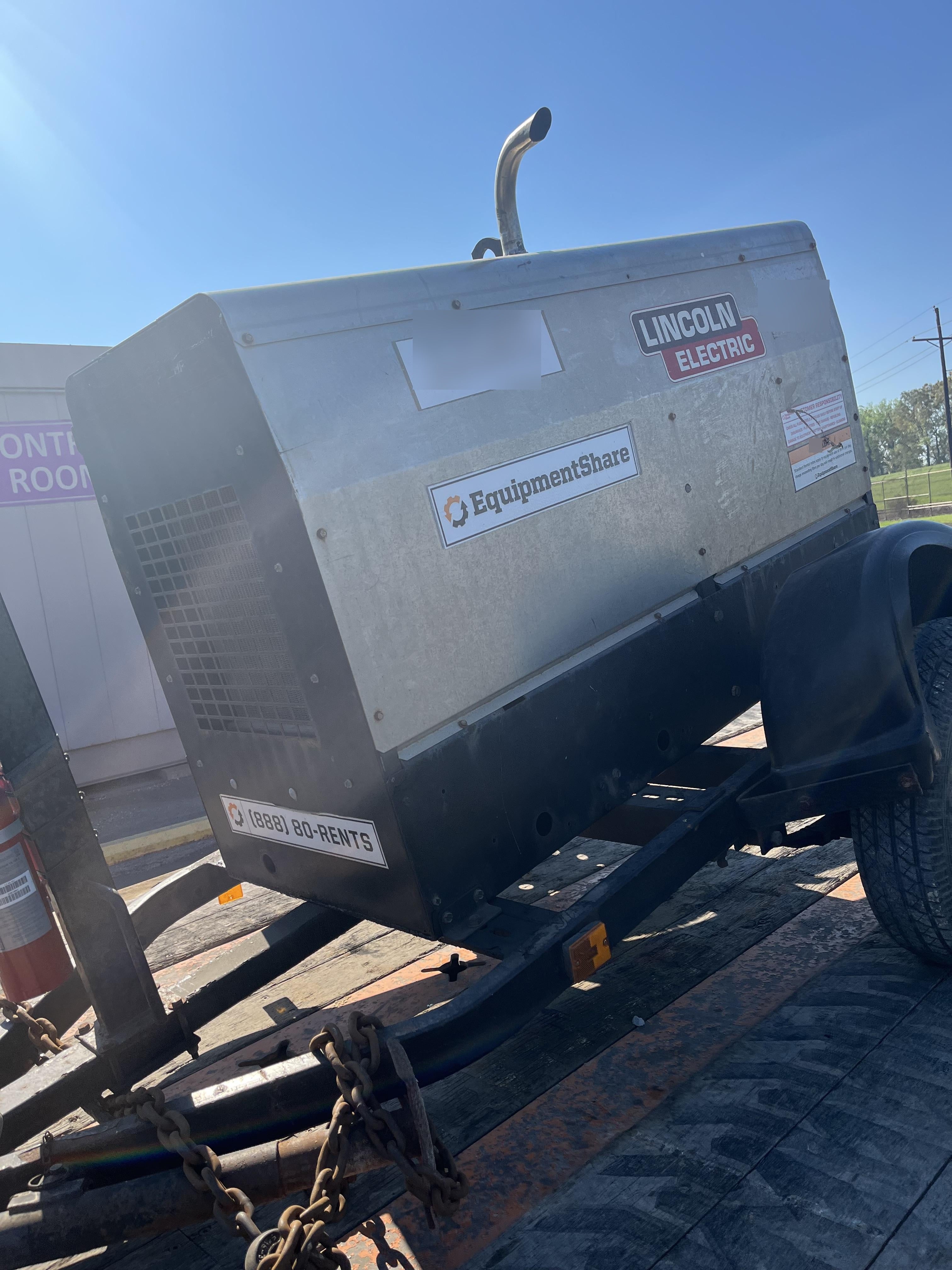 2019 Lincoln Electric Vantage 322 Welder Ready-Pak 3, Two wheel trailer, Fender and Light kit, Cable Rack