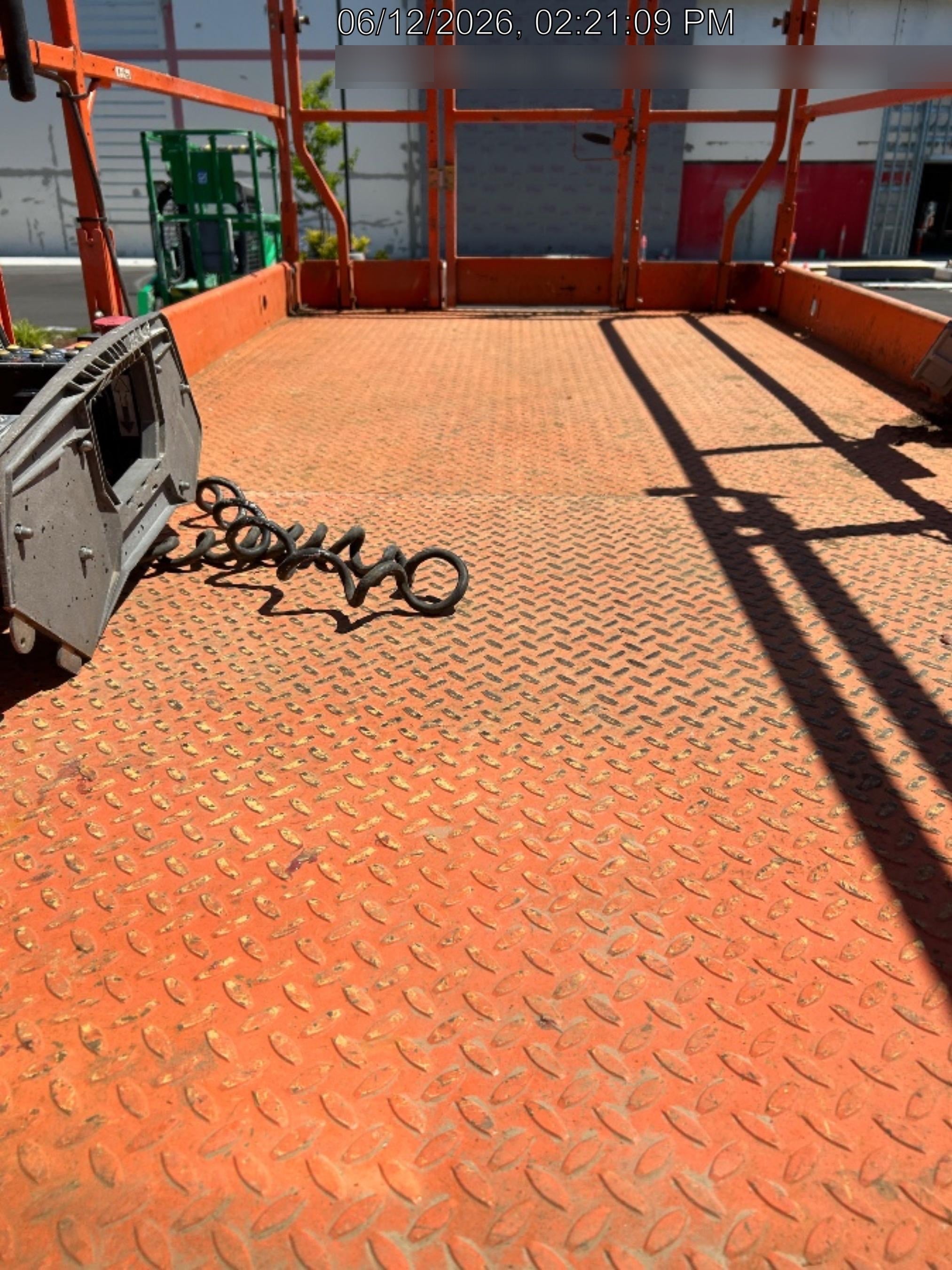 2022 JLG RT3369