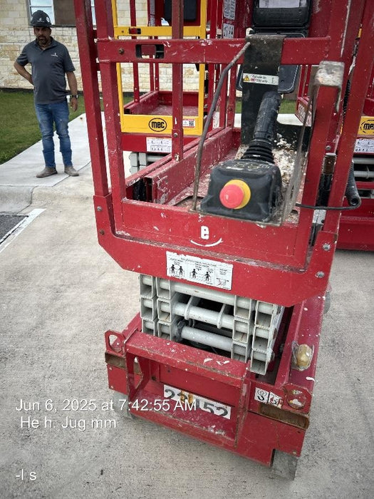 2019 MEC 1330SE MEC 1330SE w/ES Track Hardware, Full Extended 2 Year Warranty