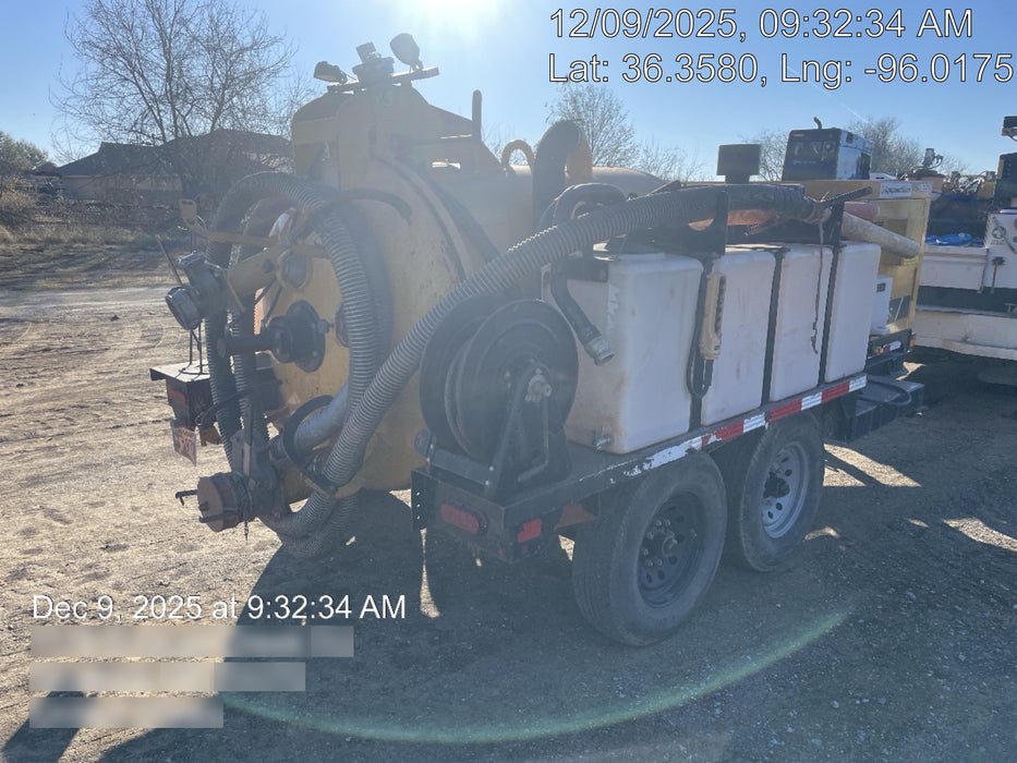 2023 VAC-TRON LP573XDT