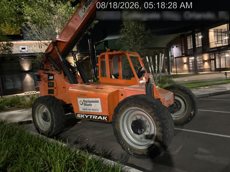 2021 JLG 8042