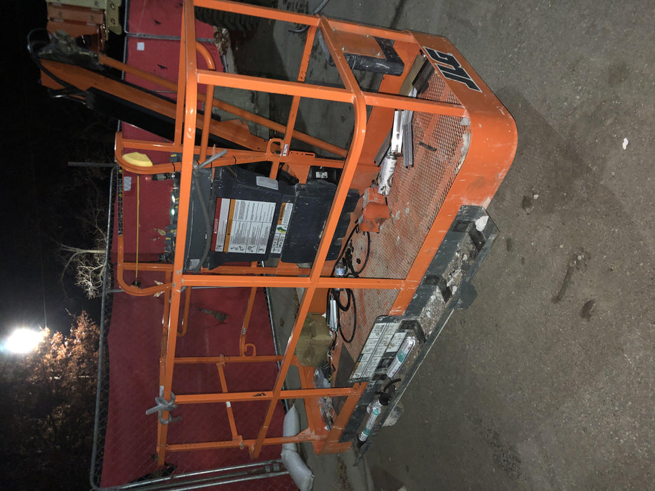 2019 JLG 660SJ
