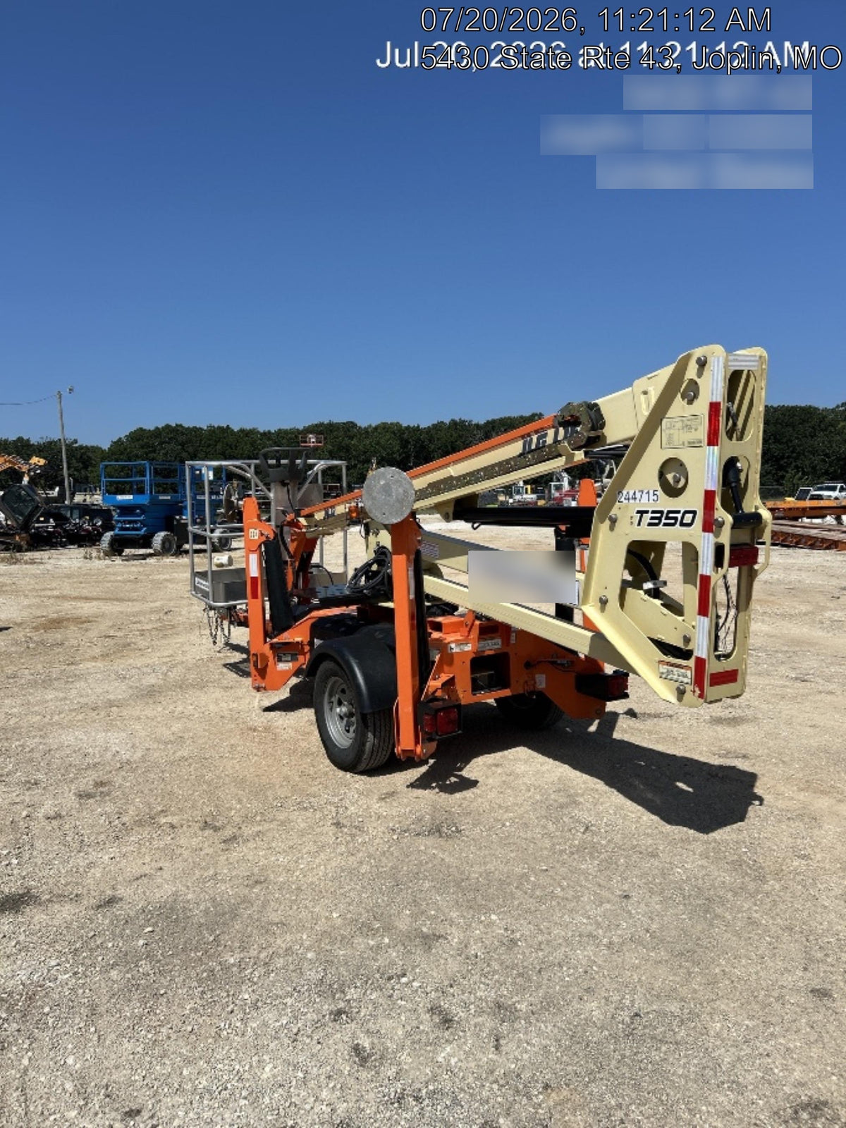 2022 JLG T350