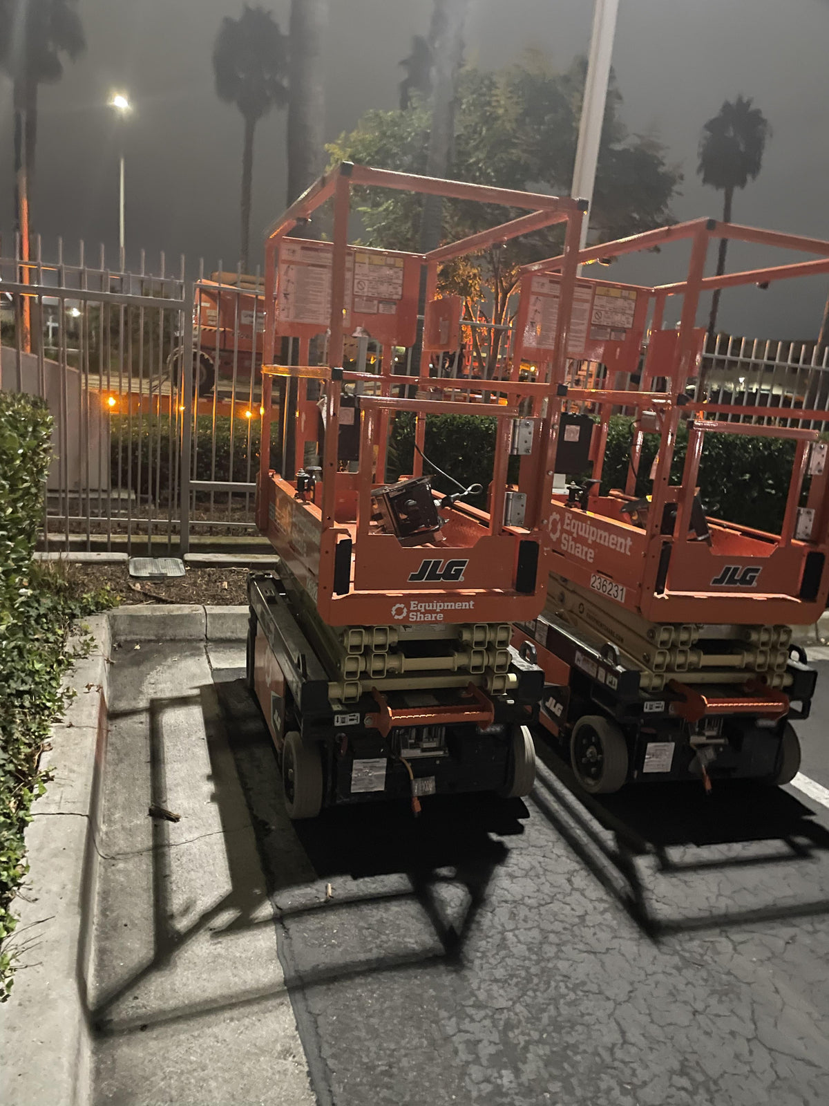 2022 JLG ES1330L