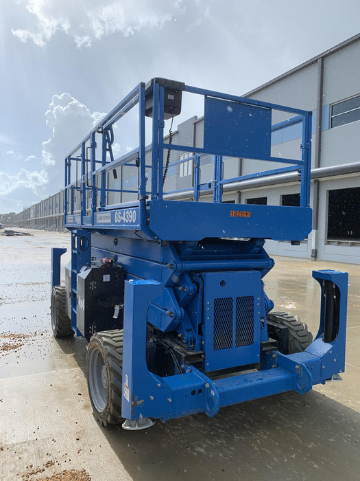 2020 GENIE GS-4390 RT