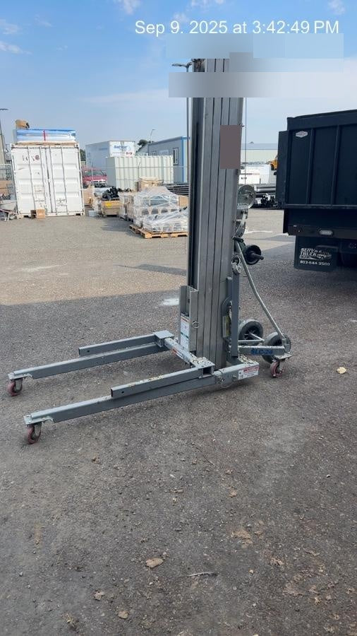 2020 GENIE SLC-24