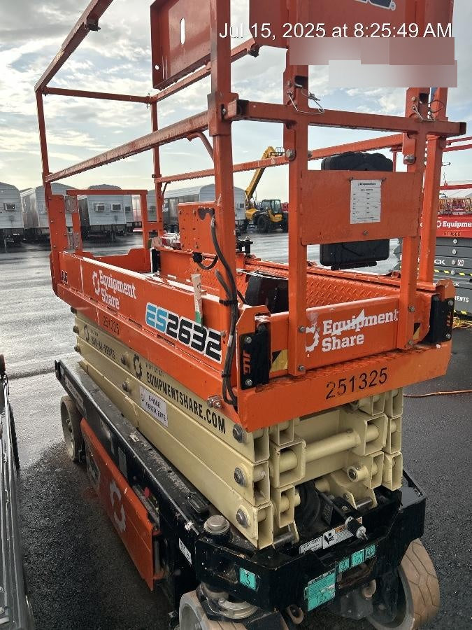 2022 JLG ES2632