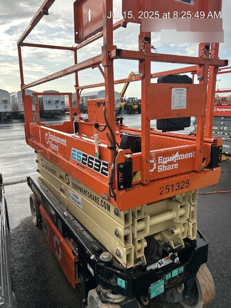2022 JLG ES2632