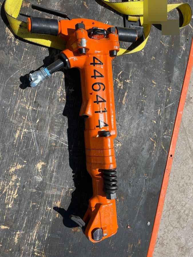 2024 MICHIGAN PNEUMATIC ES-TPB90-118-TRACKER