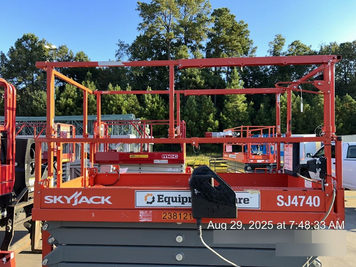 2022 SKYJACK SJ4740