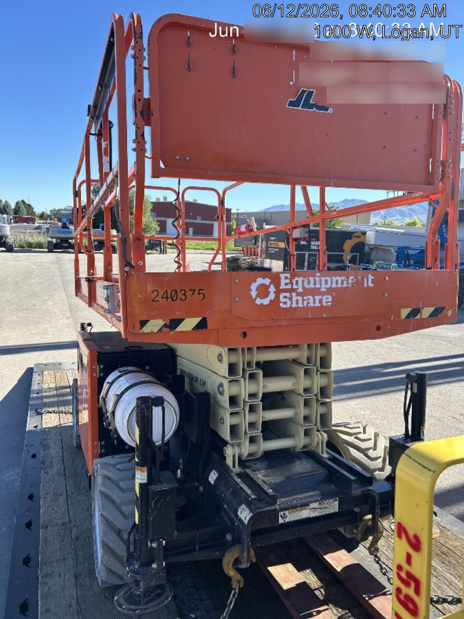 2022 JLG RT3369