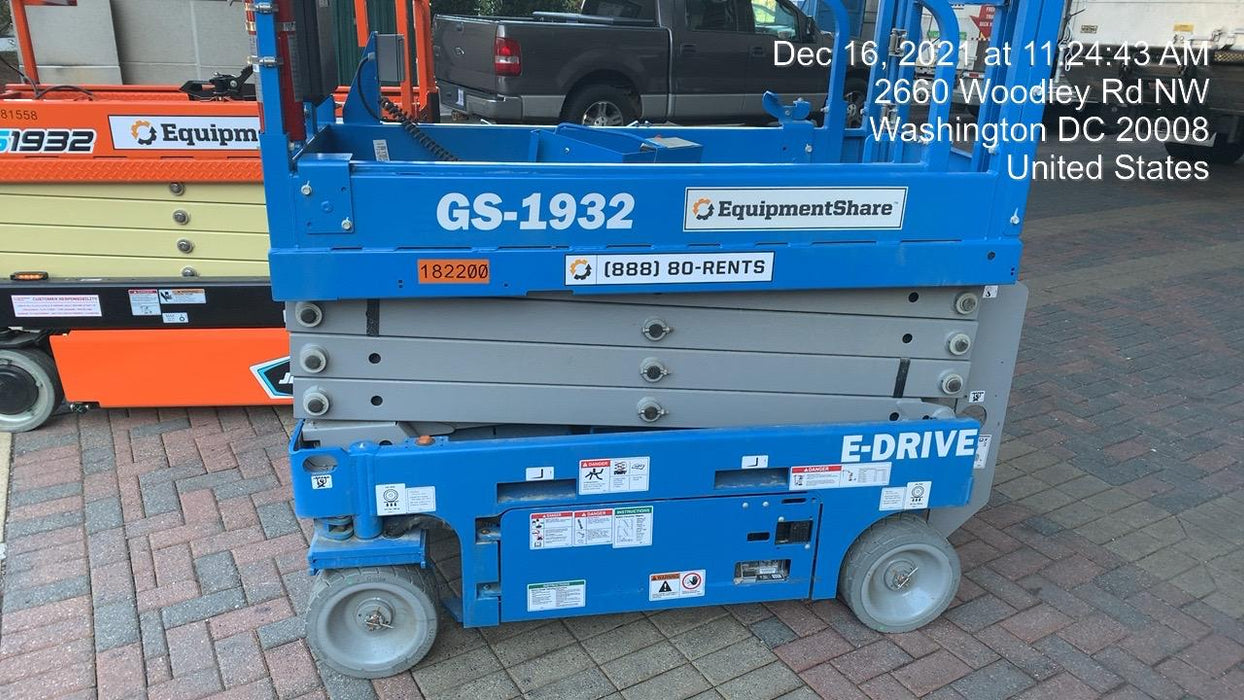 2021 GENIE GS-1932