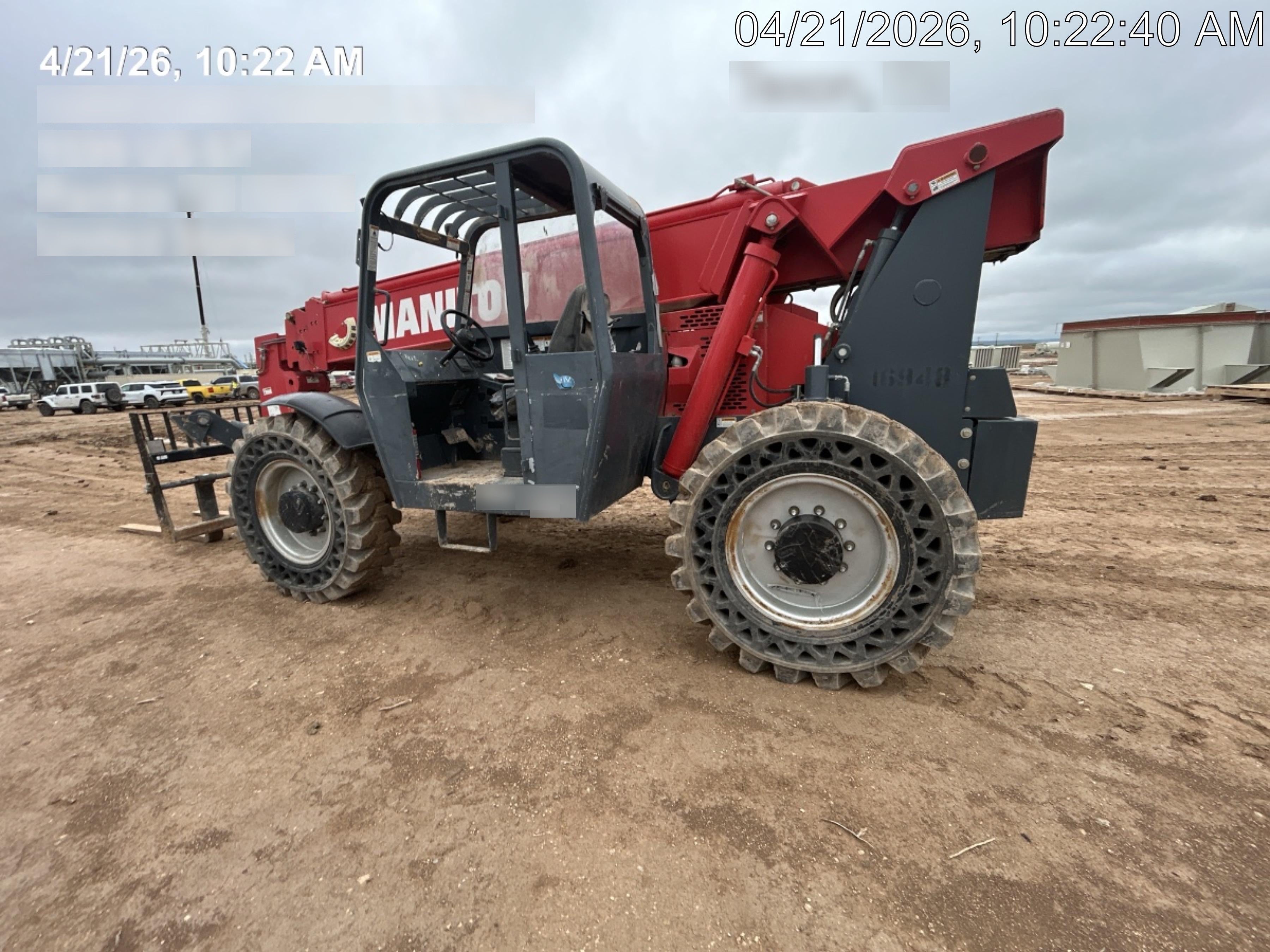 2019 Manitou MTA10055 MTA10055 - 120 HP T4, Canopy, Worklights/Strobe, Beacon, 66" Carriage, 60" Forks, Solid Tires, Lift Hook, Aux Hydraulics