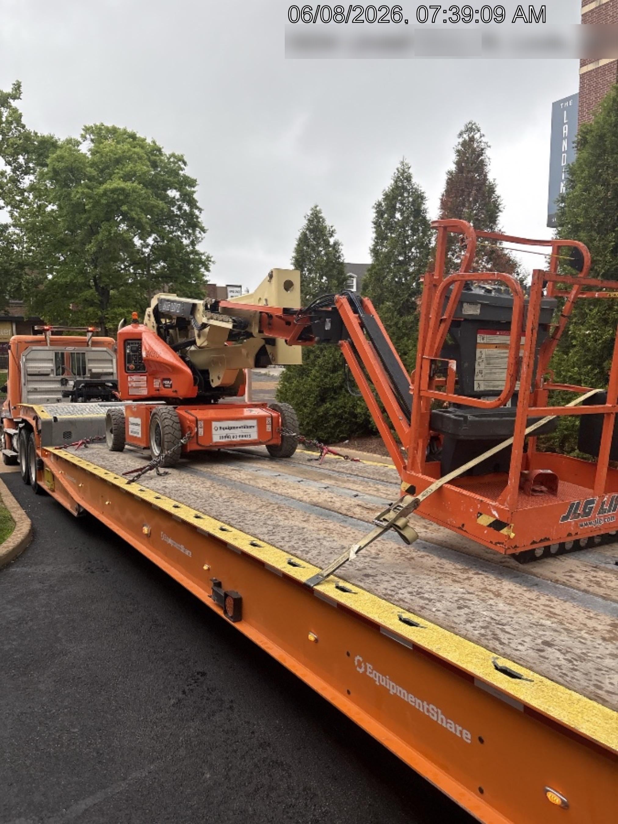 2022 JLG E400AJP Narrow