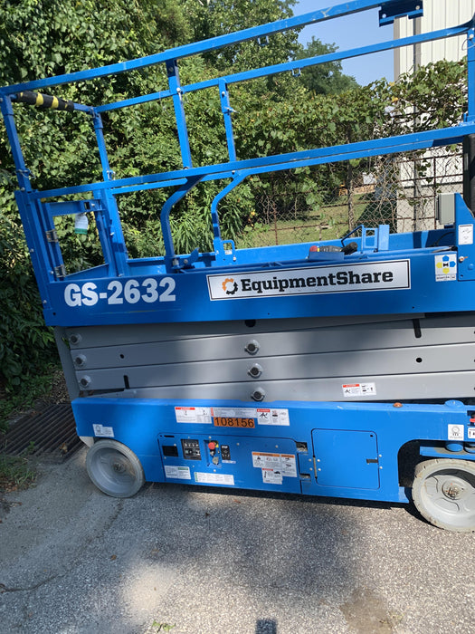 2020 Genie GS-2632 Solid NM Tires, Folding Rails with Half-Height Swing Gate, Beacon