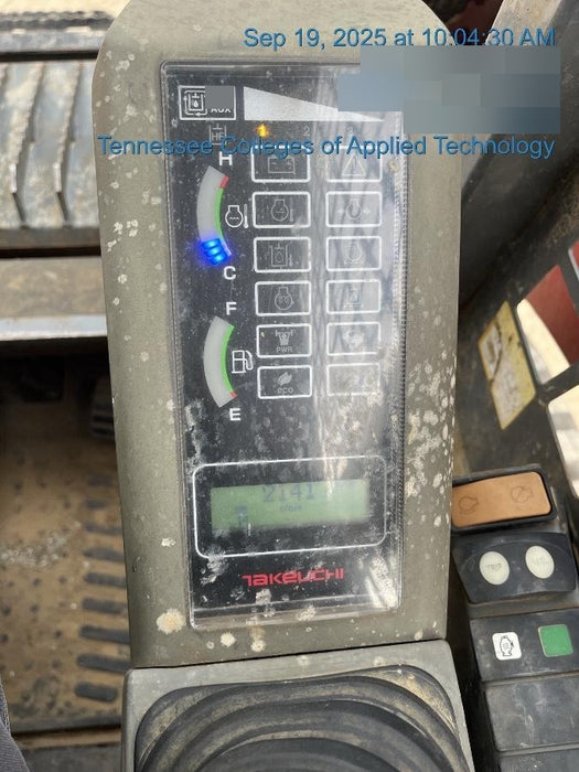 2019 Takeuchi TL8 Canopy, 15" Wide Rubber Tracks, Back-up Alarm, Front & Rear Working Lights, Auxiliary Hydraulics, Two-Speed Travel, Electronic Monitoring System 76" HD Smooth Dirt Bucket with Bolt-On Edge, 20.3 cubic feet Capacity