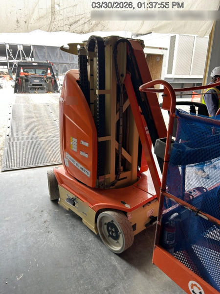2022 JLG 26E