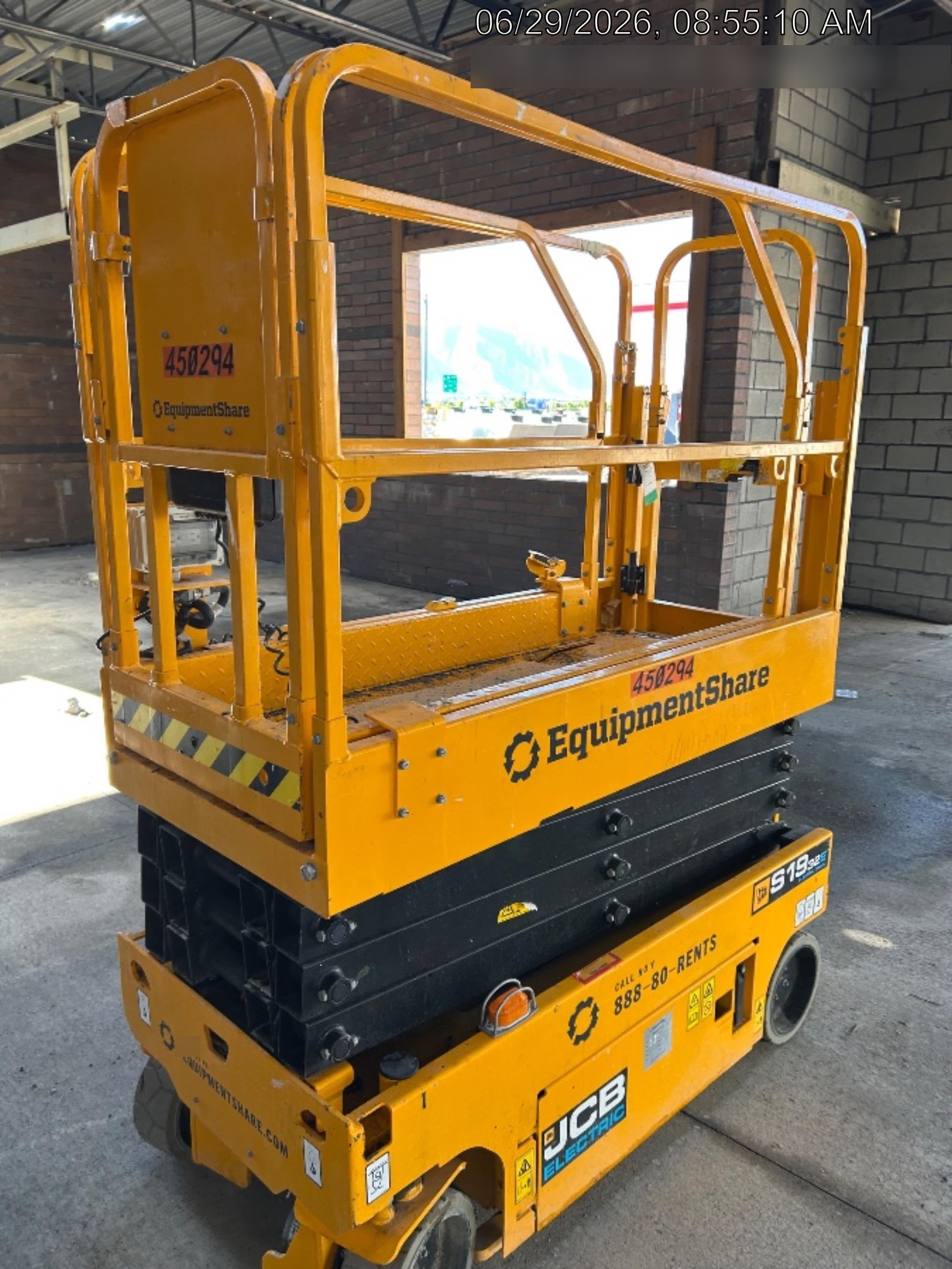 2024 JCB S1932E