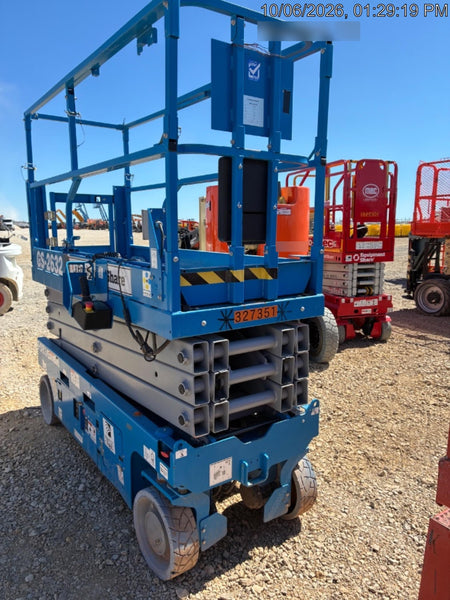 2023 GENIE GS-2632