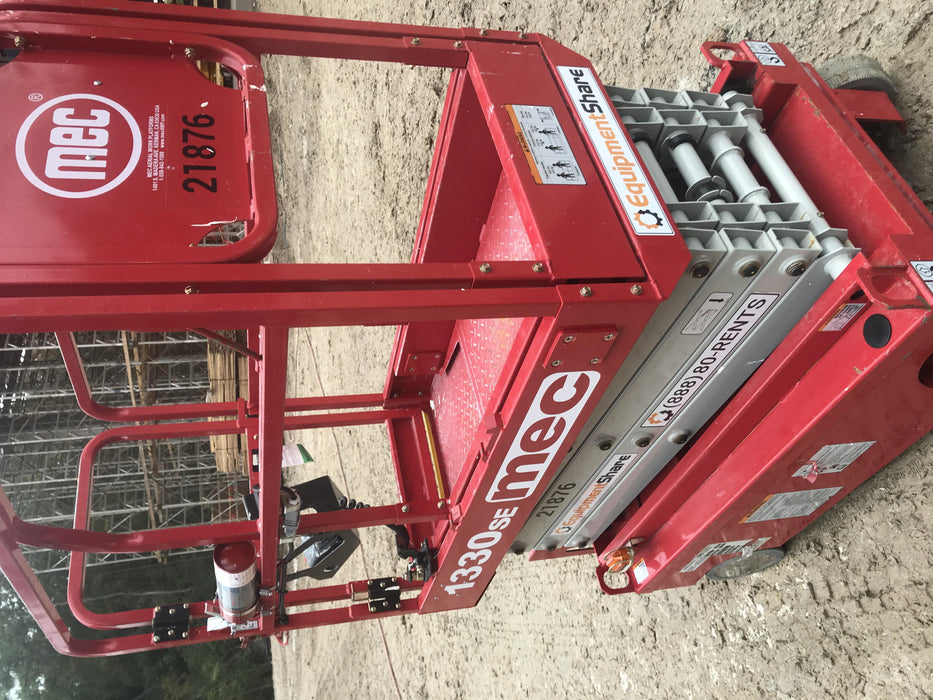 2019 MEC 1330SE MEC 1330SE w/ES Track Hardware, Full Extended 2 Year Warranty