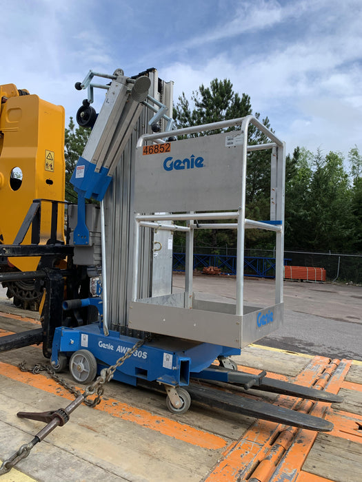 2019 GENIE AWP-30S